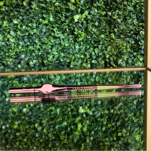 Urban Decay FREAK 24/7 Inks Ergonomic Liquid Eyeliner Pen | NEW | Lime Green UD - Picture 1 of 11